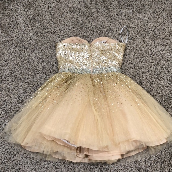 SOLD NWT Sherri Hill Dress Size 6 Nude Gold Sequin Rhinestone Mini Style 2787 - Picture 7 of 12